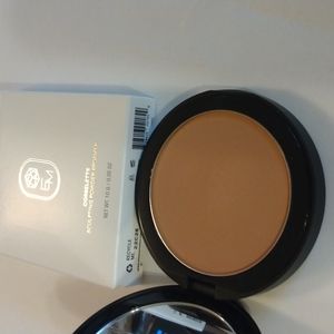 Em Cosmetics corselette sculpting powder bronzer in slip